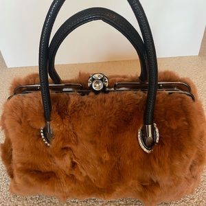 Fashion rabbit fur purse with costumes diamonds